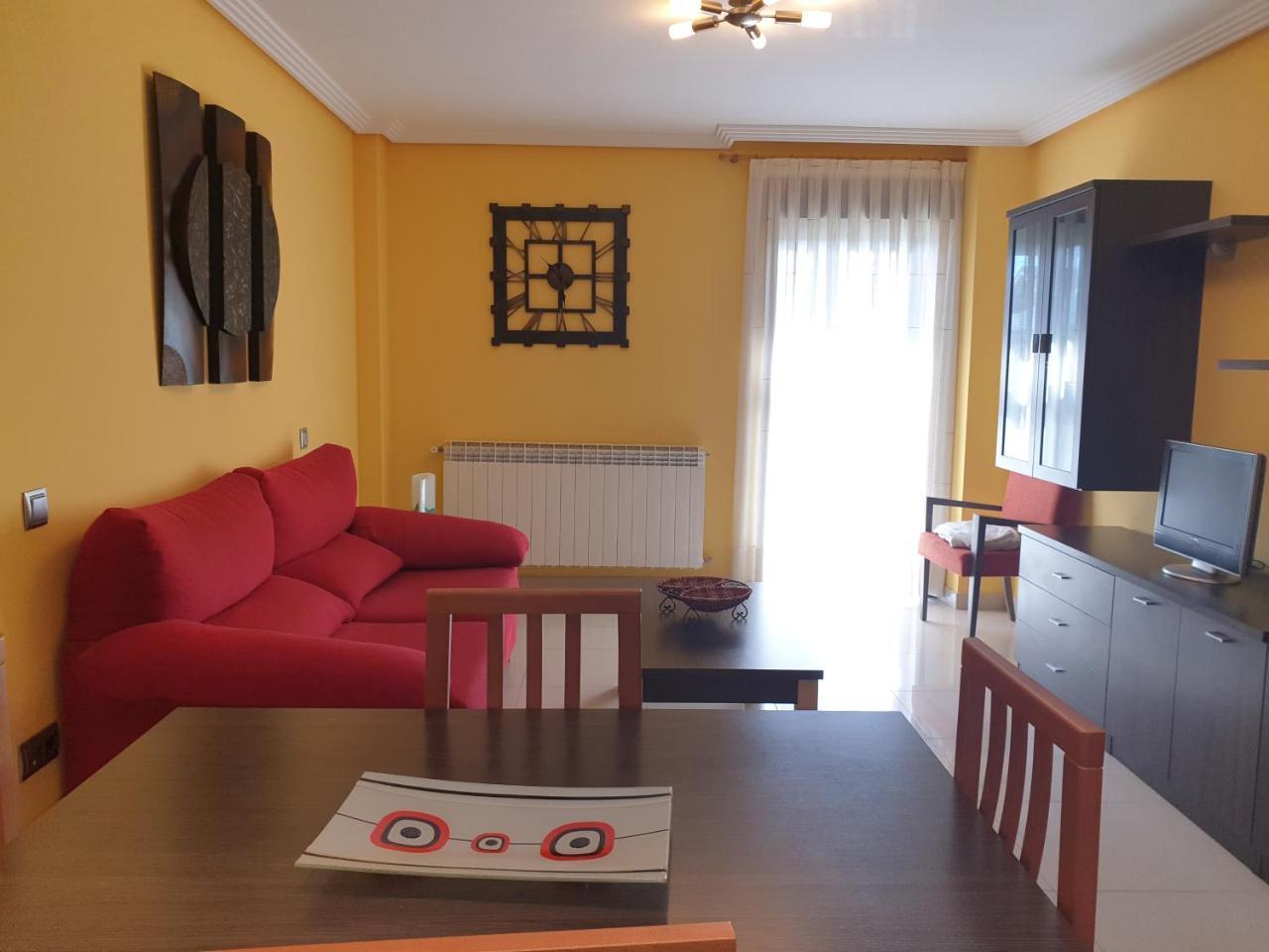 Apartamentos Monte Hernanz Ріаса Екстер'єр фото