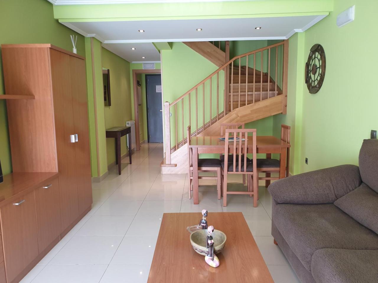 Apartamentos Monte Hernanz Ріаса Екстер'єр фото